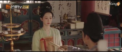 Кадр Цветущий пион