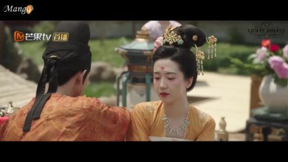 Кадр Цветущий пион