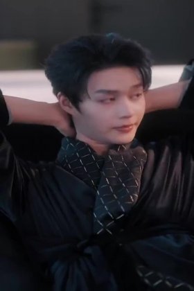 Кадр Спаси себя