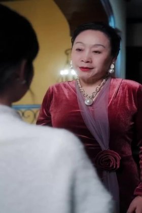 Кадр Спаси себя