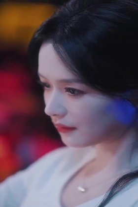 Кадр Спаси себя