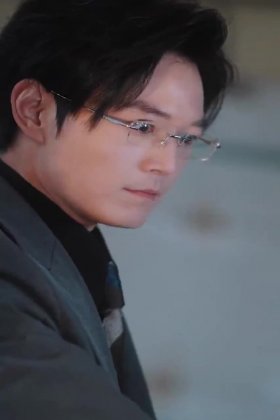 Кадр Спаси себя