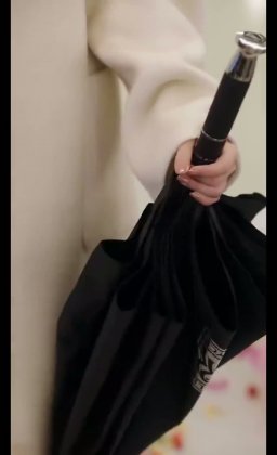 Кадр Шёпот прикосновений